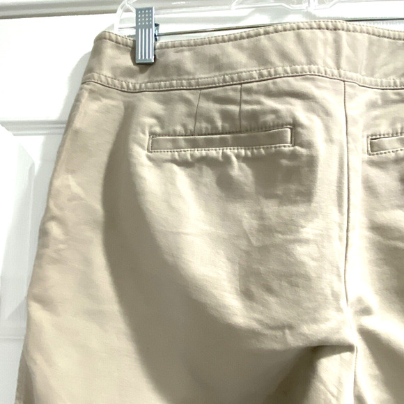 Ann Taylor Signature Fit Shorts size 10 bermuda walking tan khaki cotton stretch - Picture 7 of 8